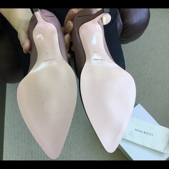 Nina Ricci women’s bi-color pump - Picture 6 of 9